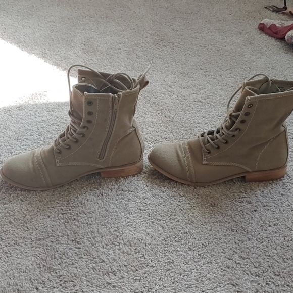 Combat boots - Picture 2 of 5